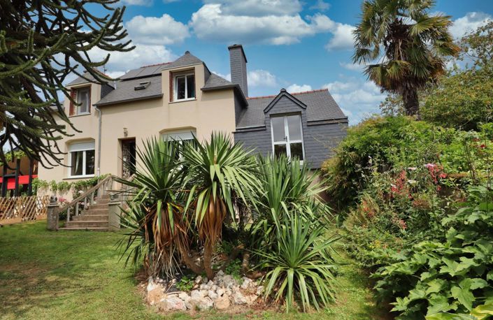 Image No.2-4 Bed House for sale