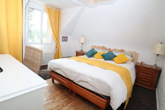 Image No.21-4 Bed House for sale