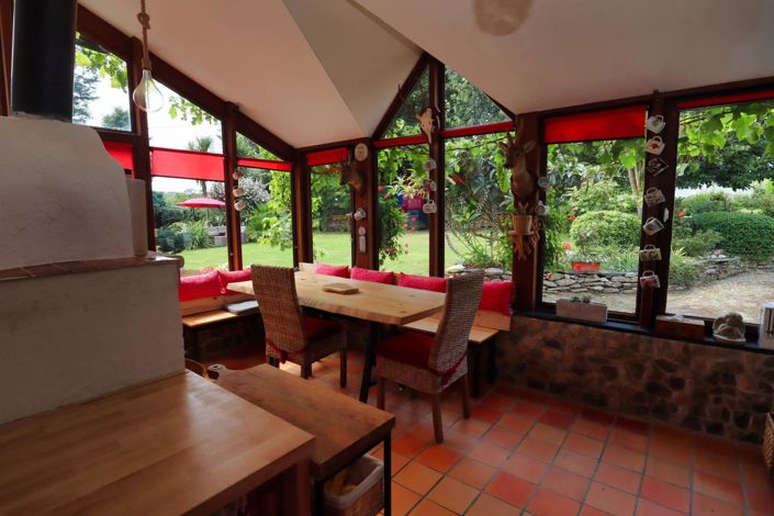 Image No.8-4 Bed House for sale