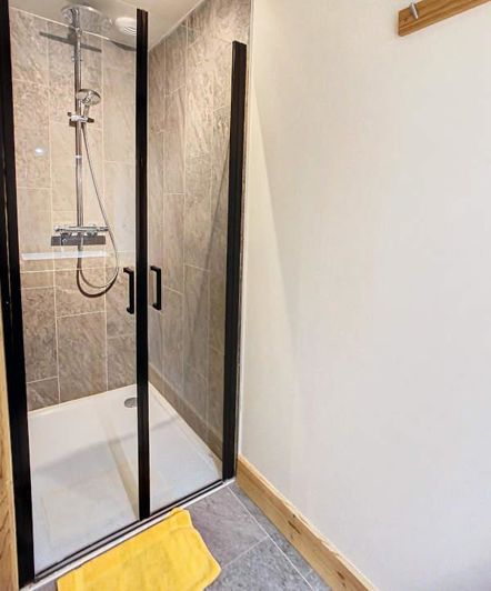 Image No.10-4 Bed Apartment for sale