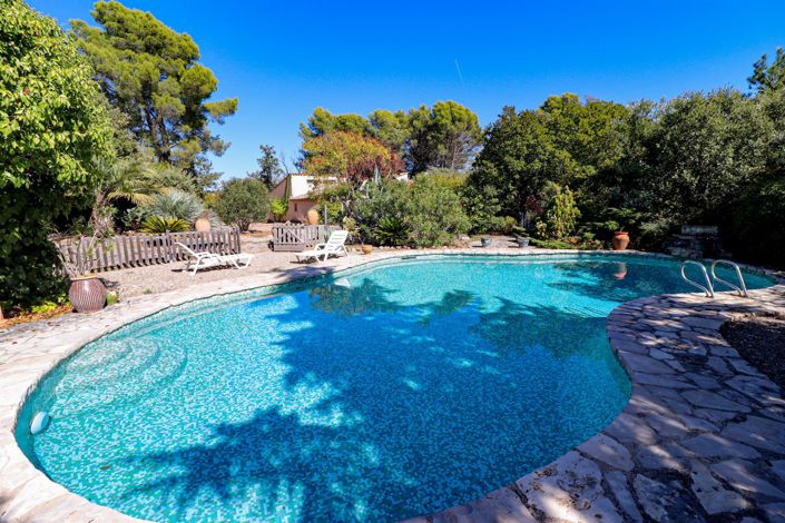 Image No.13-3 Bed House for sale