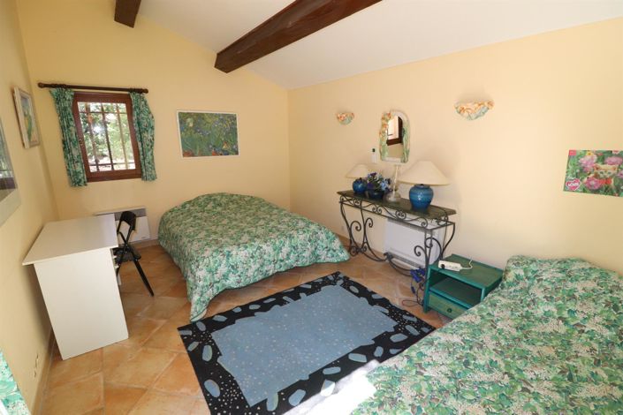 Image No.31-3 Bed House for sale