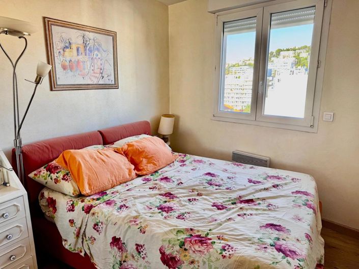 Image No.5-Apartment for sale