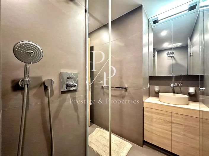 Image No.8-3 Bed Apartment for sale