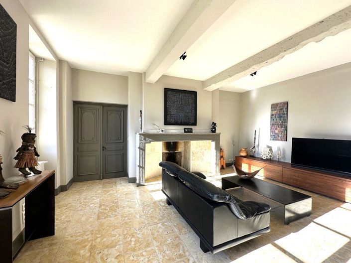 Image No.11-5 Bed Property for sale