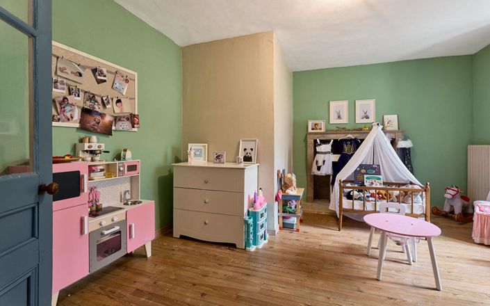 Image No.14-6 Bed Property for sale