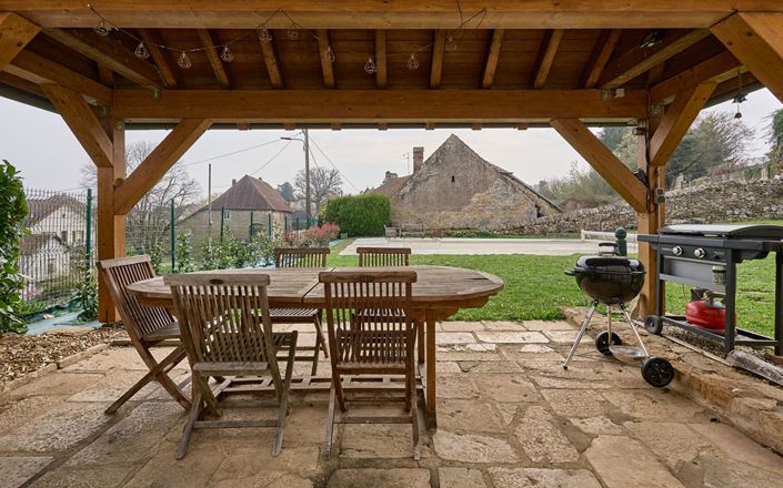 Image No.6-6 Bed Property for sale