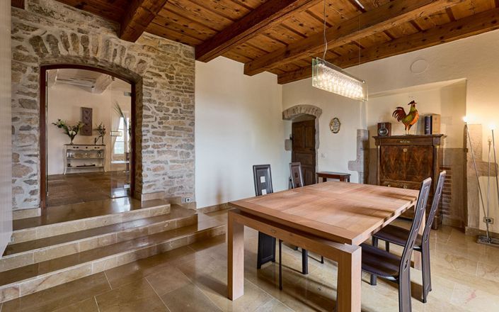 Image No.9-6 Bed Property for sale