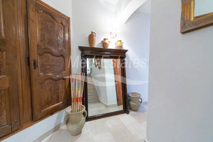 Image No.13-5 Bed House for sale