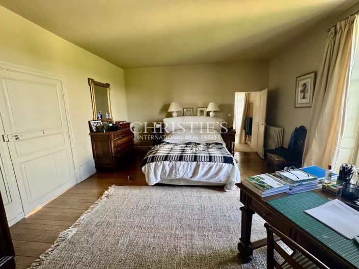 Image No.16-7 Bed House for sale