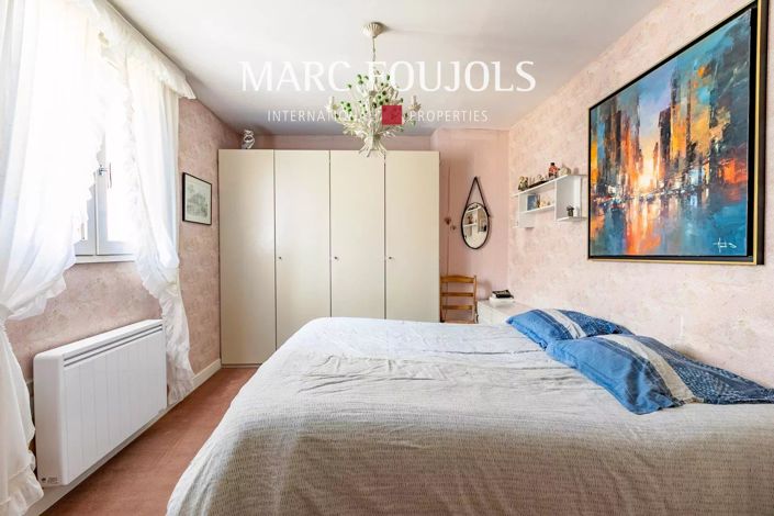 Image No.14-6 Bed House for sale