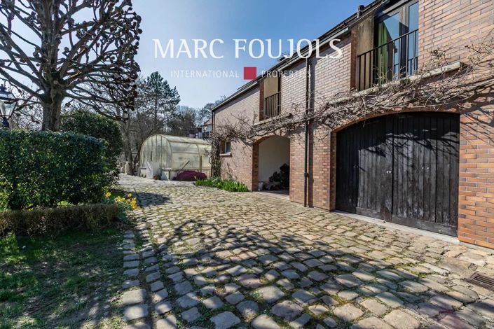 Image No.23-6 Bed House for sale