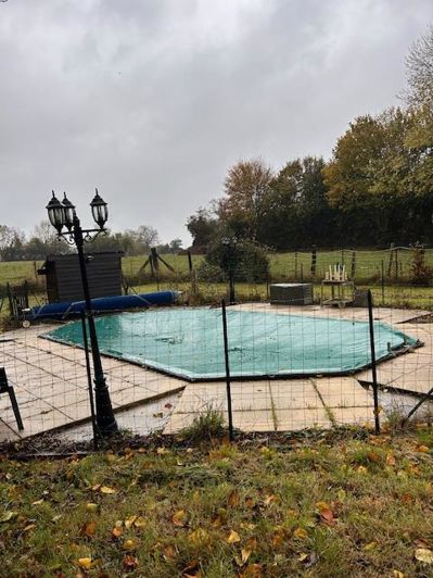 Image No.11-3 Bed House for sale