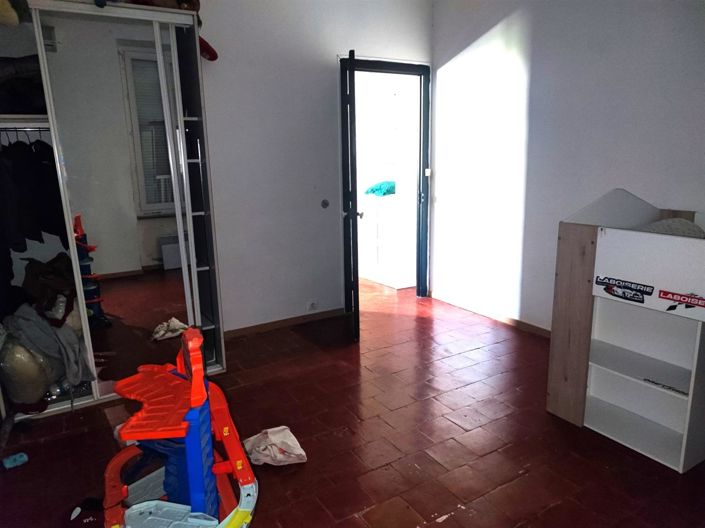 Image No.22-2 Bed House for sale