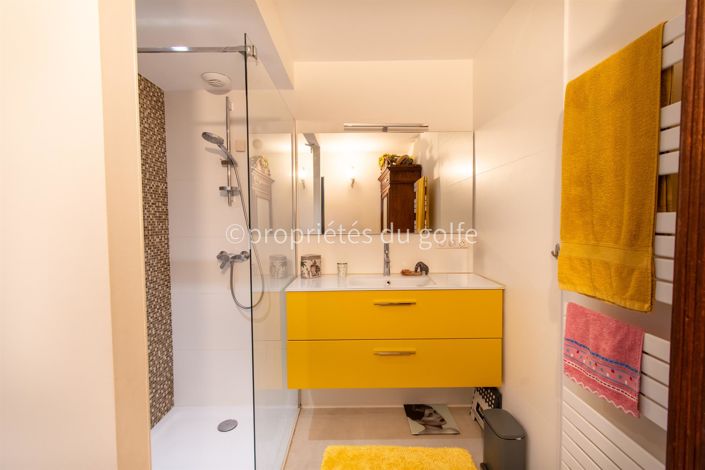 Image No.20-3 Bed Apartment for sale