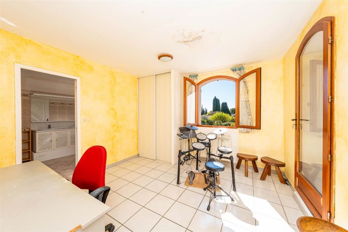 Image No.10-House for sale