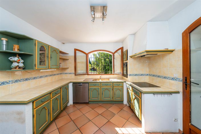 Image No.6-House for sale