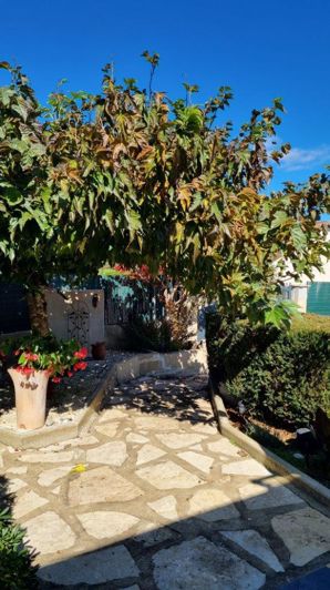 Image No.13-2 Bed House for sale