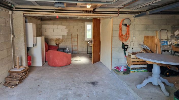 Image No.33-2 Bed House for sale