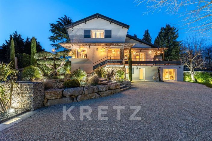 Image No.12-6 Bed House for sale