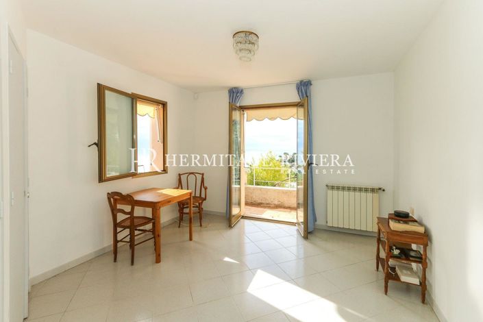 Image No.19-5 Bed House for sale