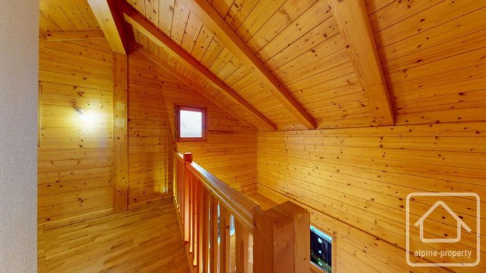 Image No.12-3 Bed Property for sale