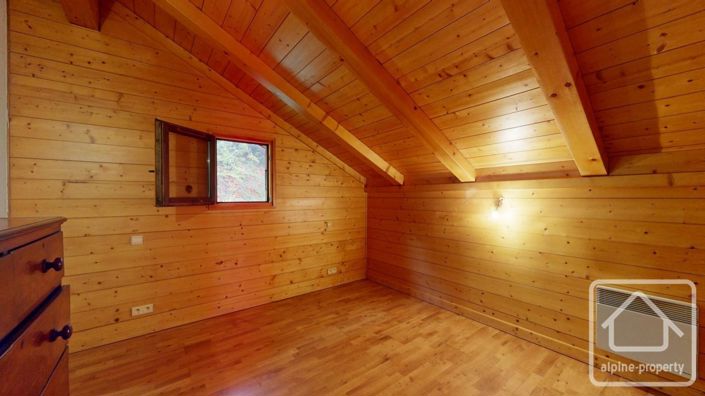 Image No.16-3 Bed Property for sale