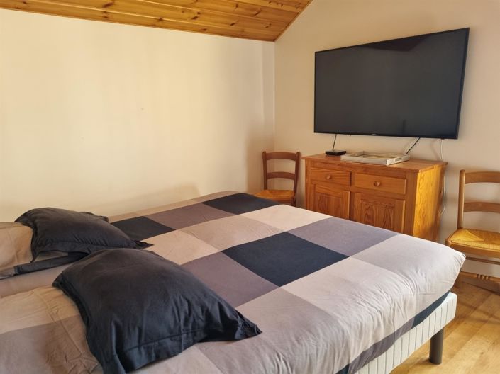 Image No.15-4 Bed House for sale