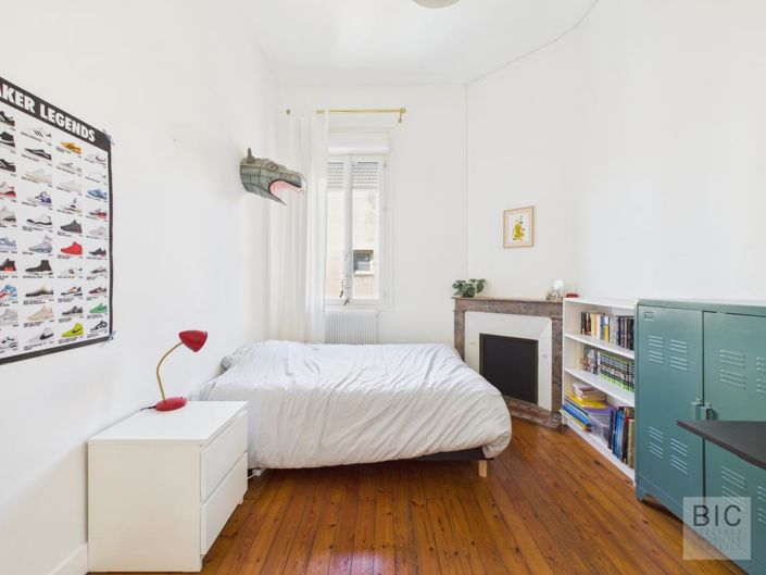 Image No.9-4 Bed House for sale