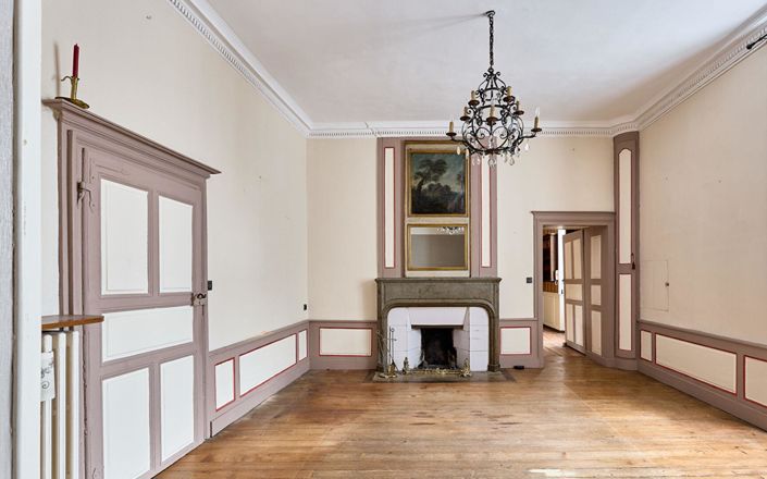 Image No.4-6 Bed Property for sale