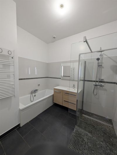 Image No.11-3 Bed Apartment for sale