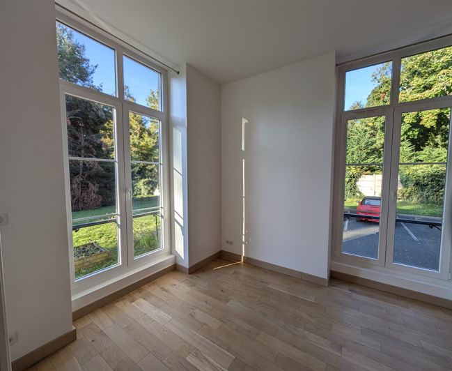 Image No.21-3 Bed Apartment for sale