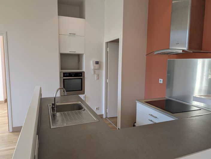 Image No.23-3 Bed Apartment for sale