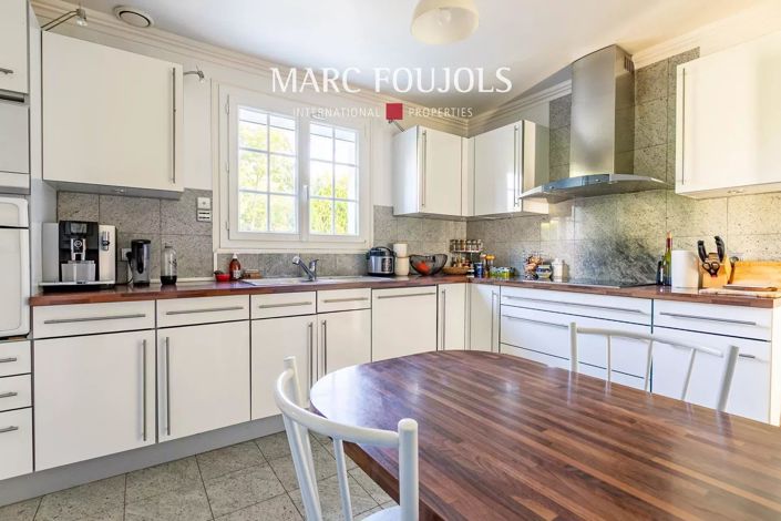 Image No.10-4 Bed House for sale