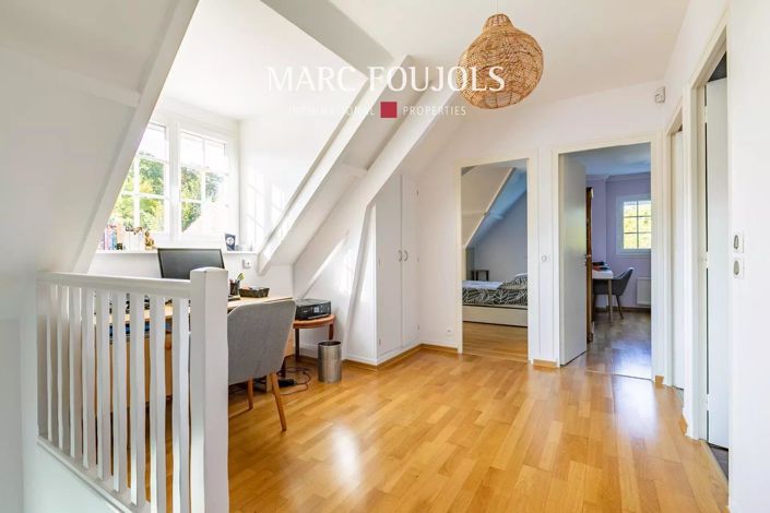 Image No.12-4 Bed House for sale