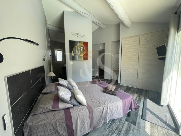 Image No.3-4 Bed House for sale