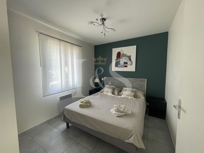 Image No.7-4 Bed House for sale