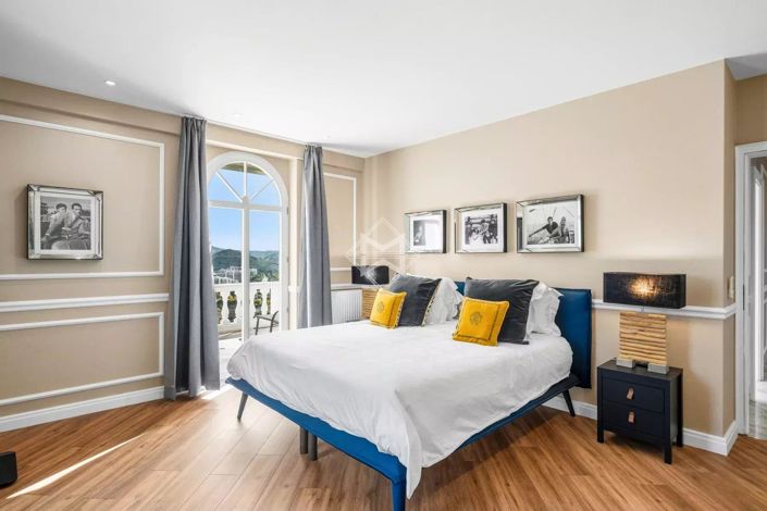 Image No.10-5 Bed House for sale