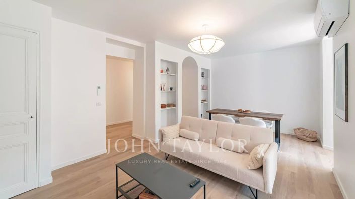 Image No.17-7 Bed House for sale