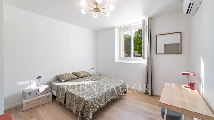 Image No.18-7 Bed House for sale