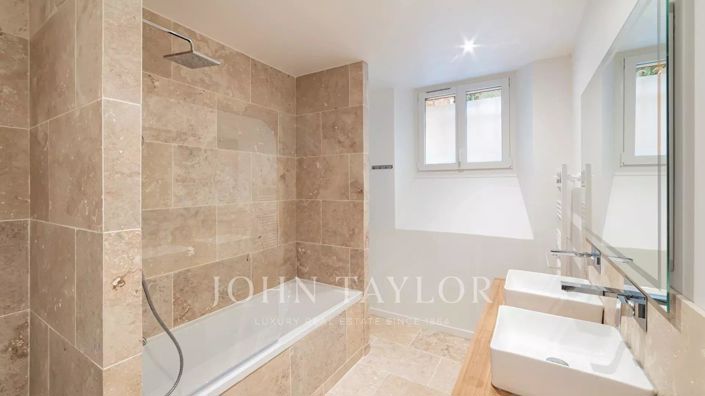 Image No.19-7 Bed House for sale