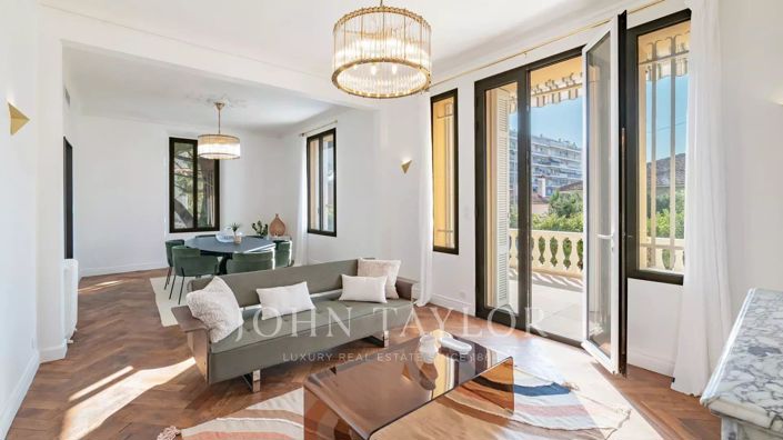 Image No.5-7 Bed House for sale