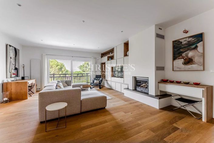 Image No.3-5 Bed House for sale