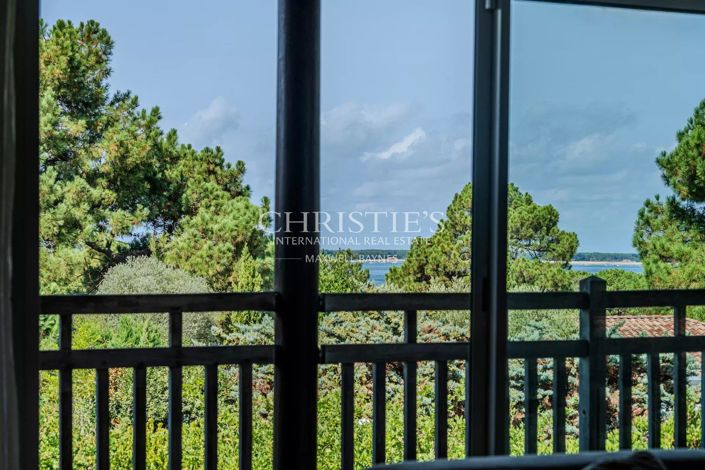 Image No.5-5 Bed House for sale