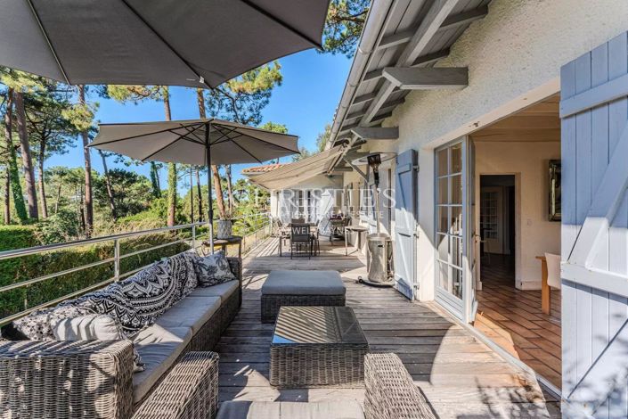 Image No.4-6 Bed House for sale