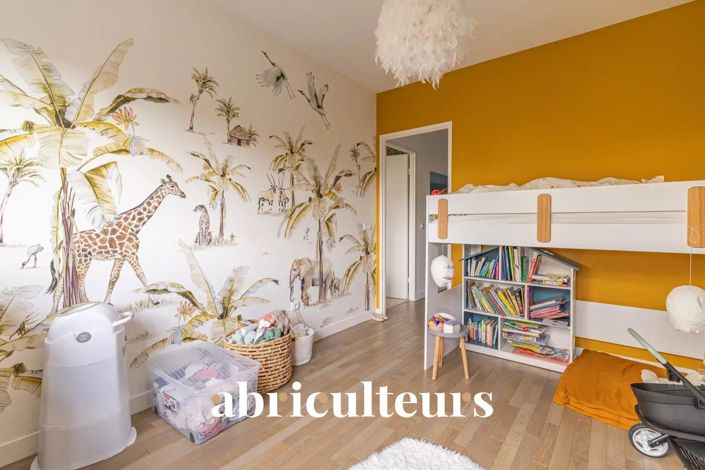 Image No.9-3 Bed Apartment for sale