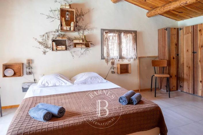 Image No.9-3 Bed House for sale