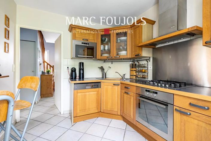 Image No.11-3 Bed House for sale