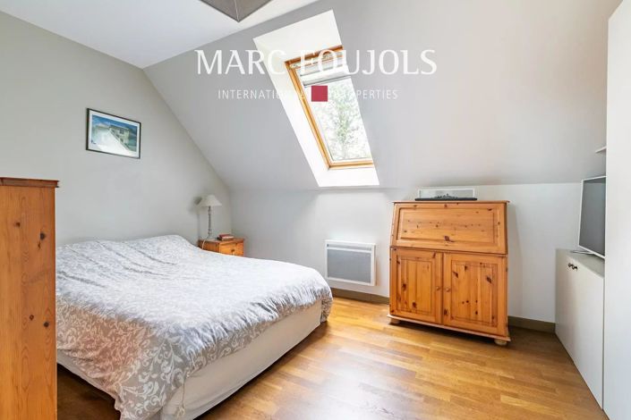 Image No.13-3 Bed House for sale