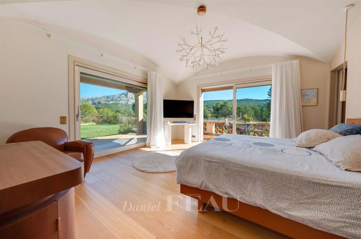 Image No.13-5 Bed House for sale